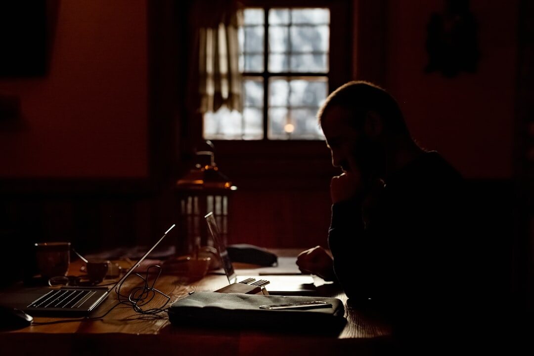 writer researching crime stories